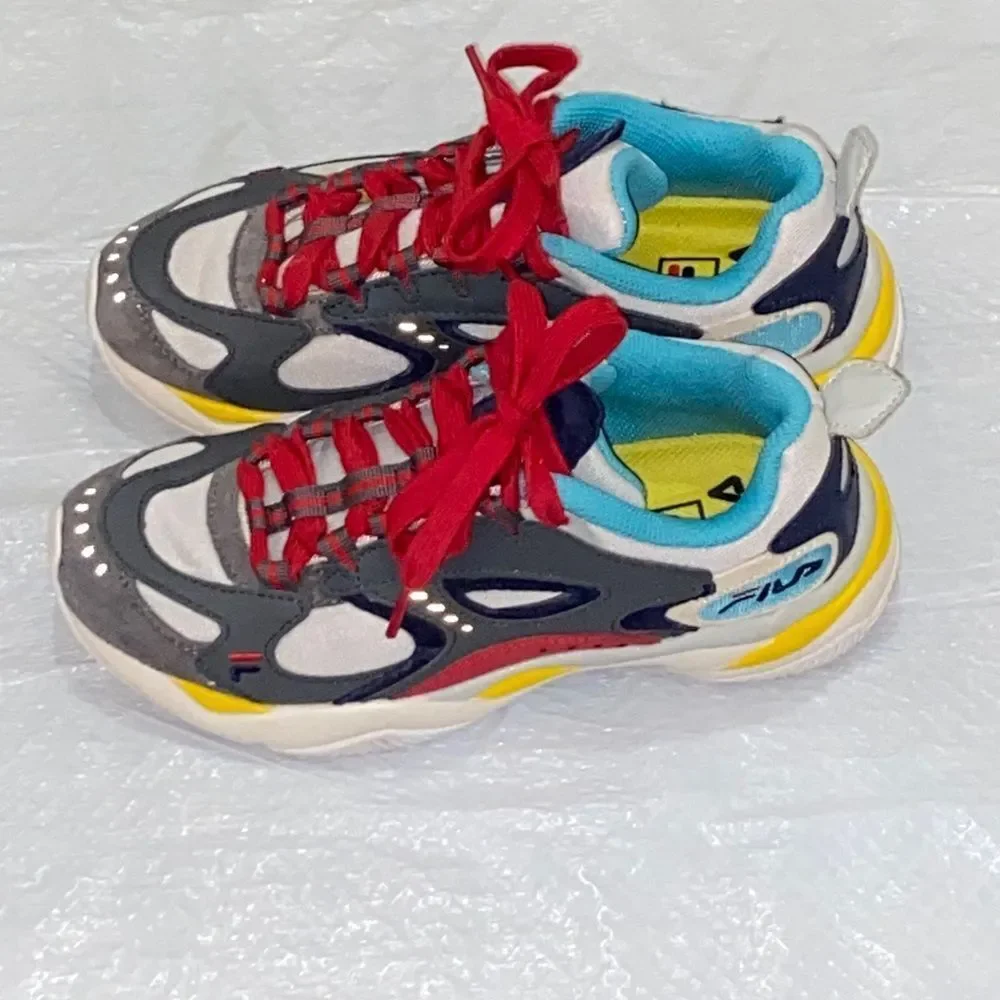 Fila Boveasorus Women’s Sneakers with Red, Blue, and Yellow Accents Size 6 US